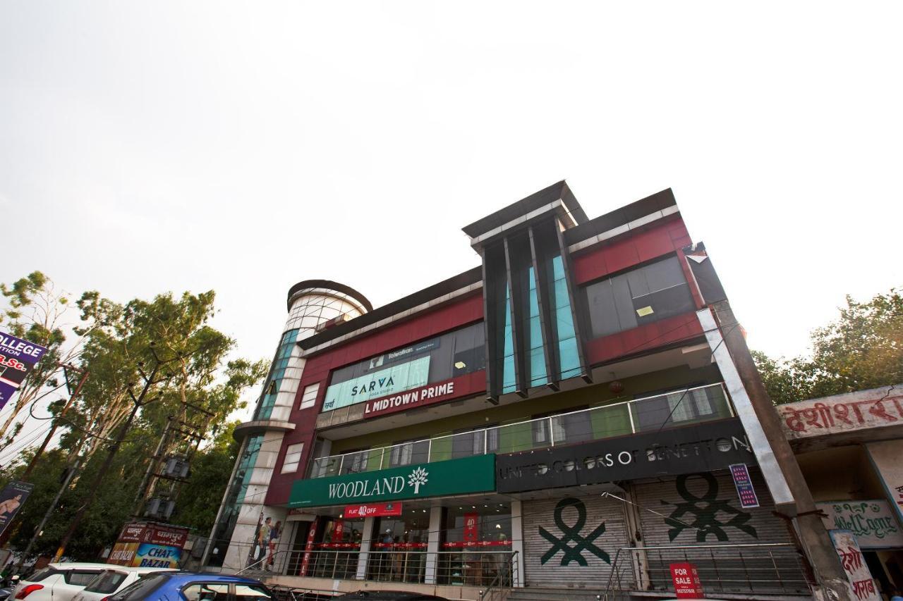 Oyo 44174 Hotel Mid Town Prime Harthala Kültér fotó